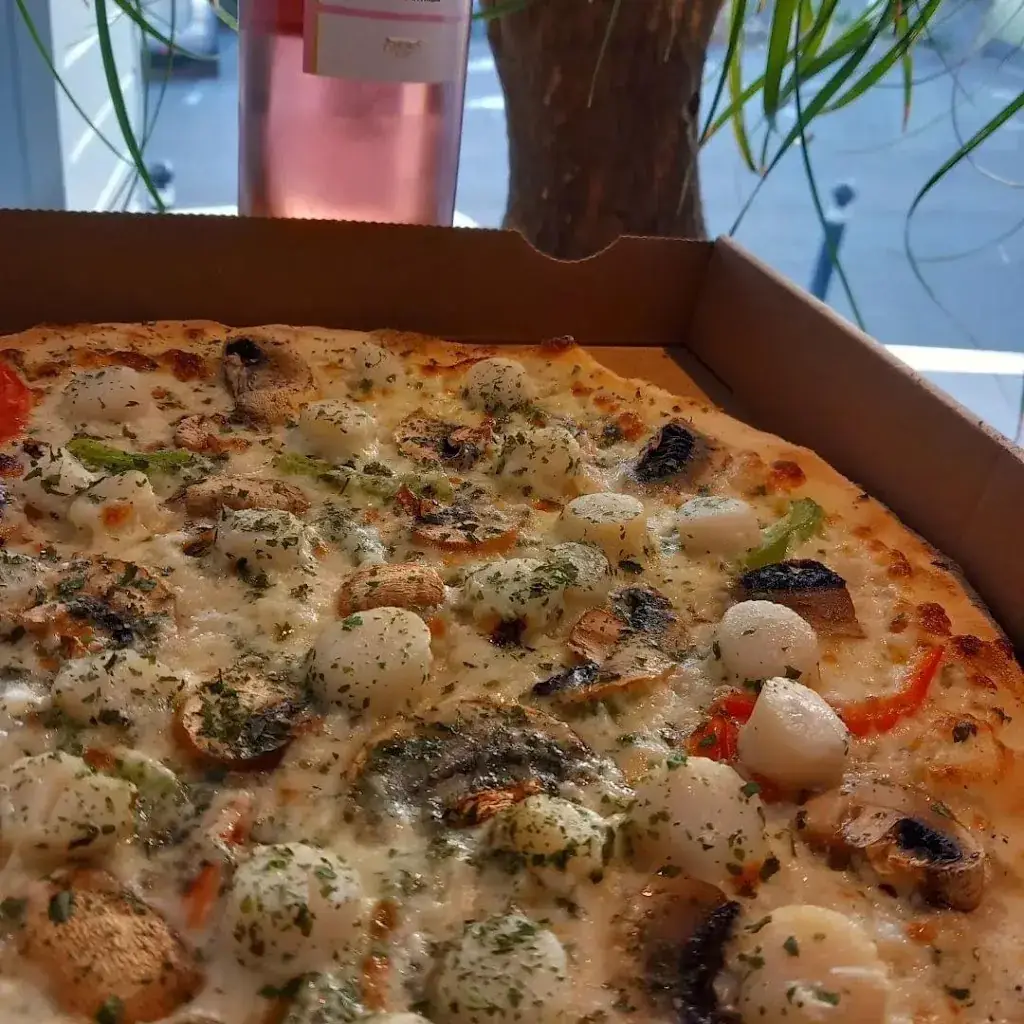 Pizza Del Momento_Plogastel-Saint-Germain_slider_image_2