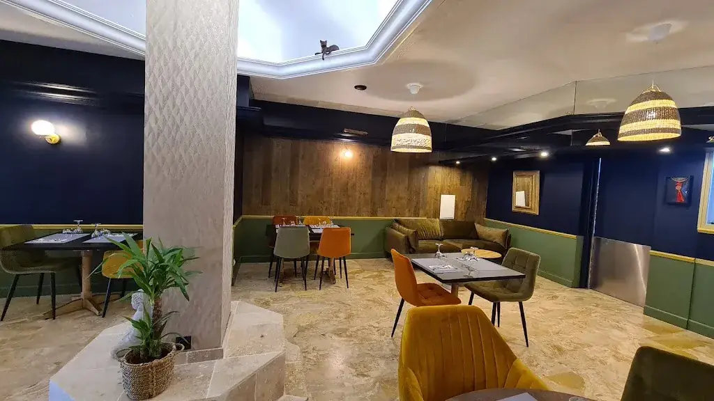 latitude 48 restaurant in Perros-Guirec