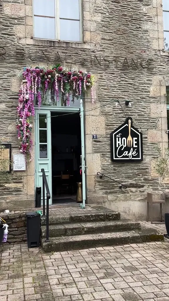 Carolina Gallegos_At Home Café_Ploërmel_recensione