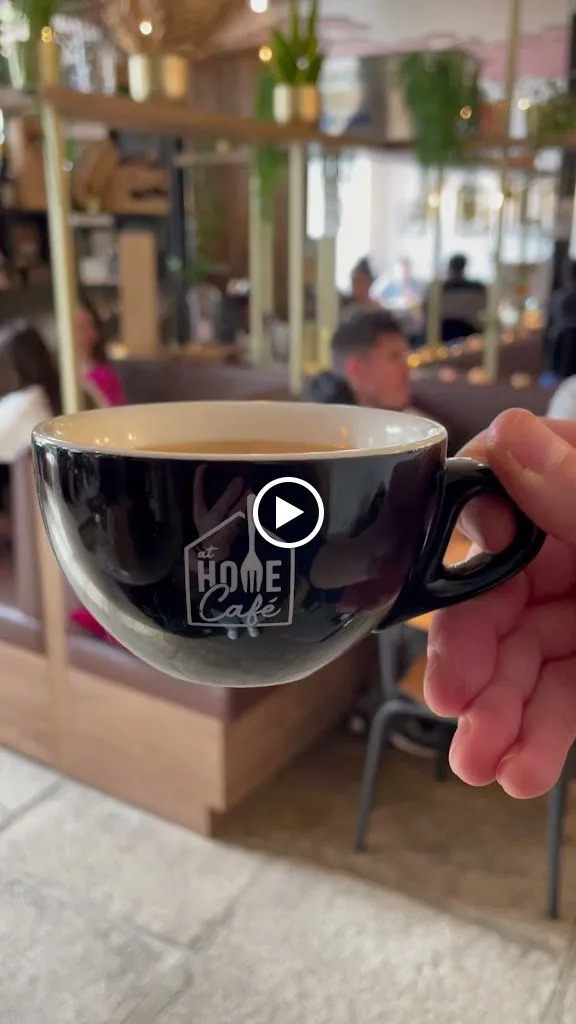 At Home Café_Ploërmel_slider_image_2