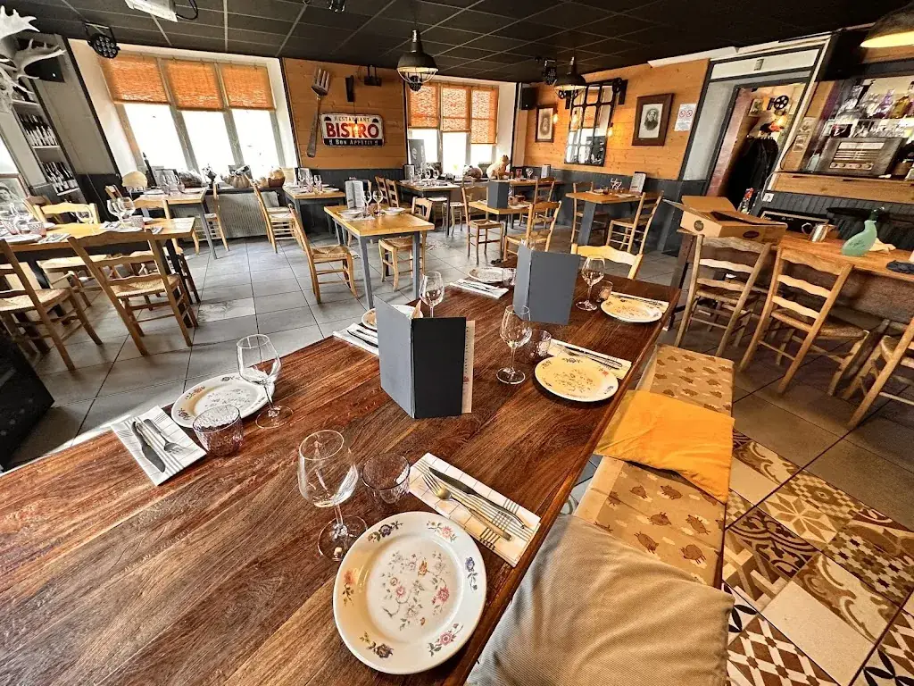 Copains comme cochon Restaurant in Pleumeur-Bodou