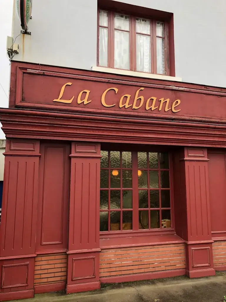 Simon Lagadec_La Cabane_Plomelin_review