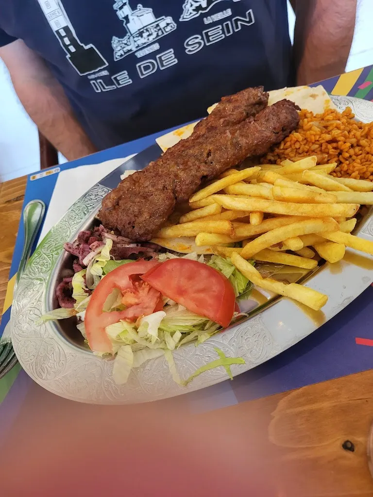 vero bruzullier_Restaurant Ty Grill et Mezze_Plomelin_review