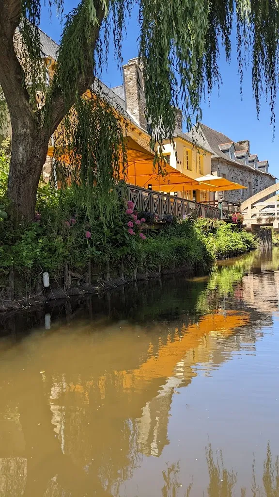 Su Myintzu_Les Jardins du Trieux_Pontrieux_review