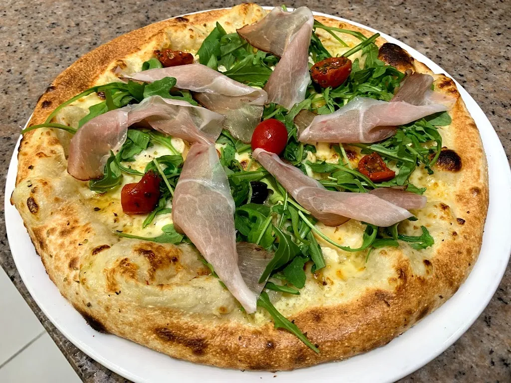 La Piazza_Pontrieux_slider_image_3