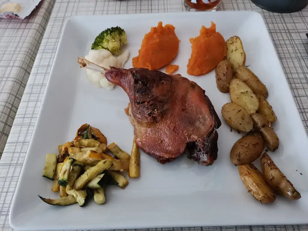 Shukhrat Nurmukhamedov_Tara By Madelezh_Plobannalec-Lesconil_review