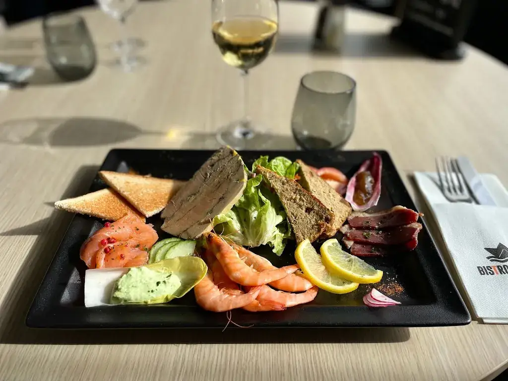 Bistrot Du Port_Plobannalec-Lesconil_slider_image_2