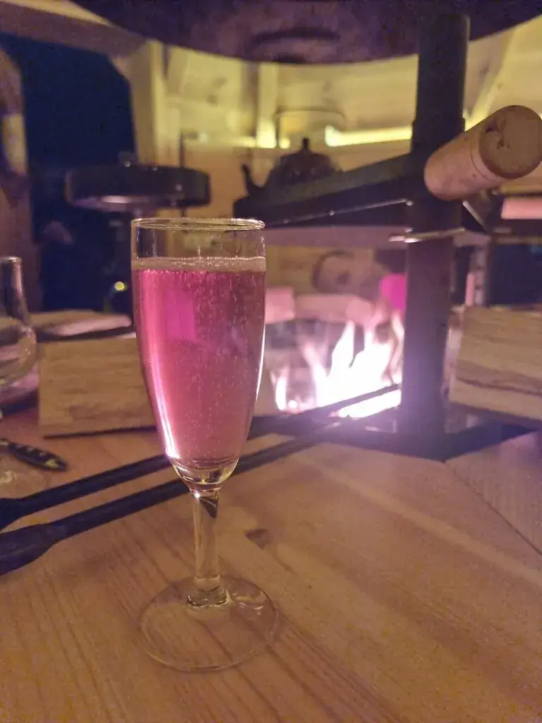 Rachael Smith_Le Feto_Chapelle-d'Abondance_review