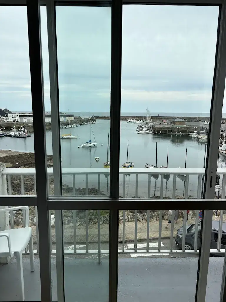Gry Tina Tinde_Hôtel du Port Lesconil_Plobannalec-Lesconil_review