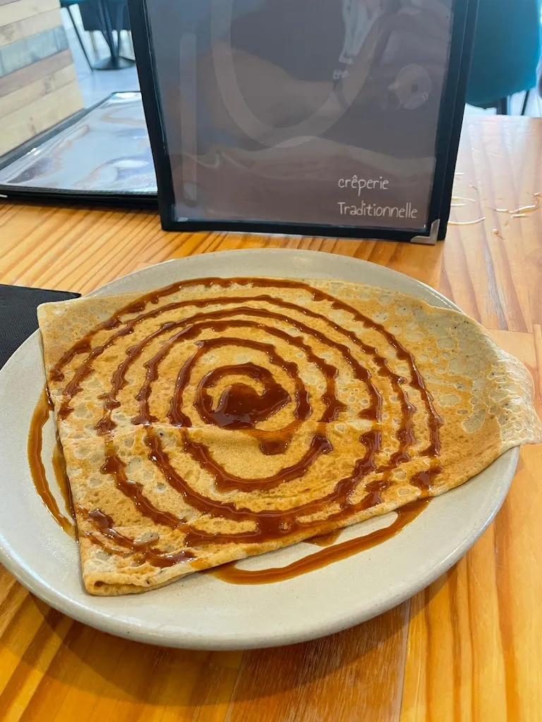 Jean-Luc Jonrond_Crêperie ¡ Oh Pourquoi Pas !_Plomeur_review