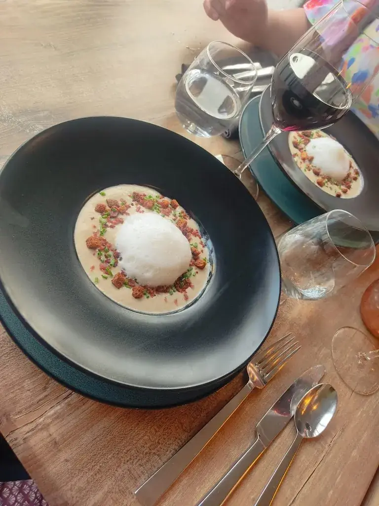 Stijn S_Le Cénote_Plomodiern_review