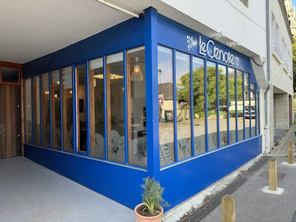 Le Cénote restaurant in Plomodiern