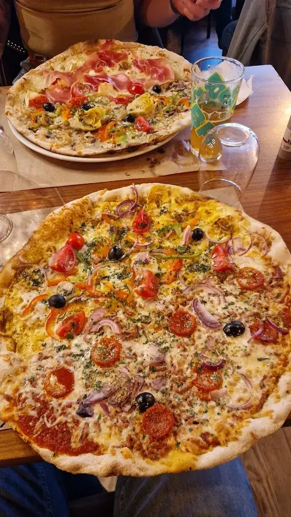 Antoine Le Guern_Le Kreiz-Ker_Plomodiern_review