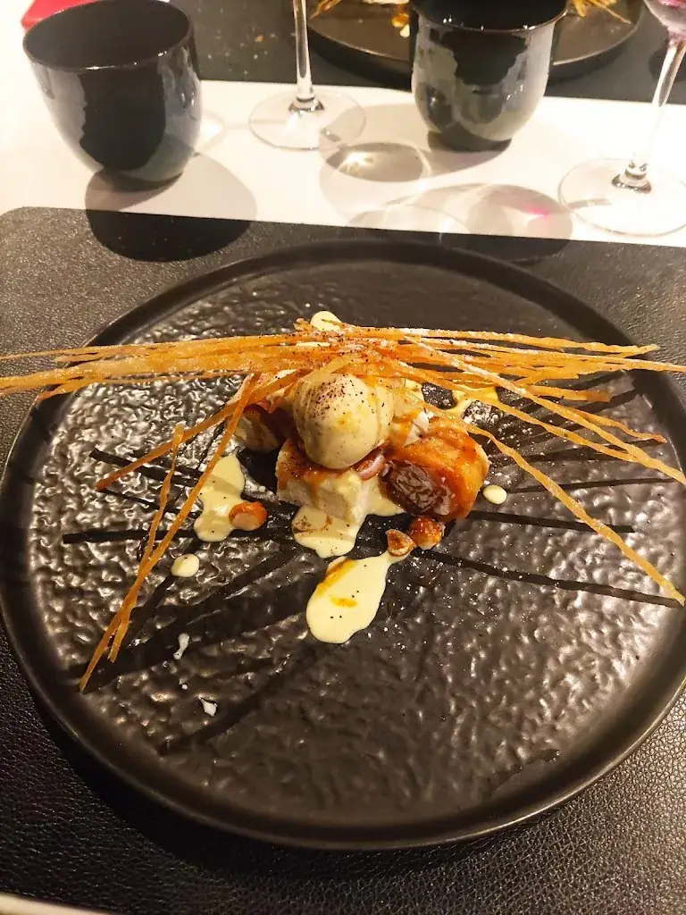 Didier Favre_Le Kreiz-Ker_Plomodiern_review