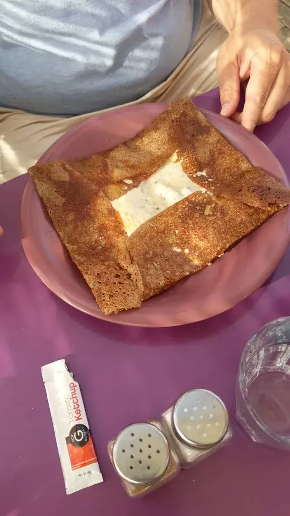 Paul Declercq_Tatabel_Plomodiern_review