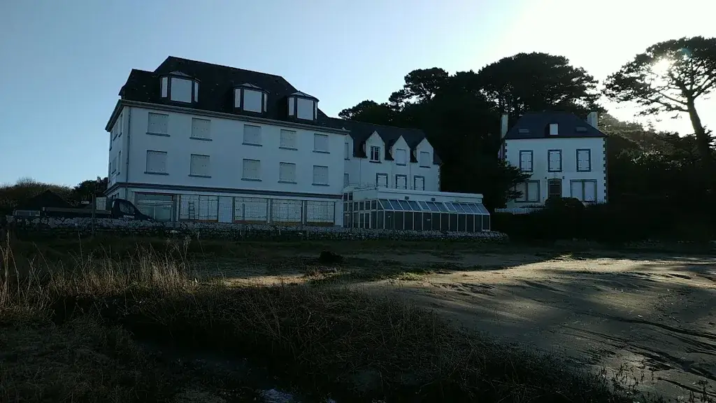 Hôtel De La Plage_Plonévez-Porzay_slider_image_2