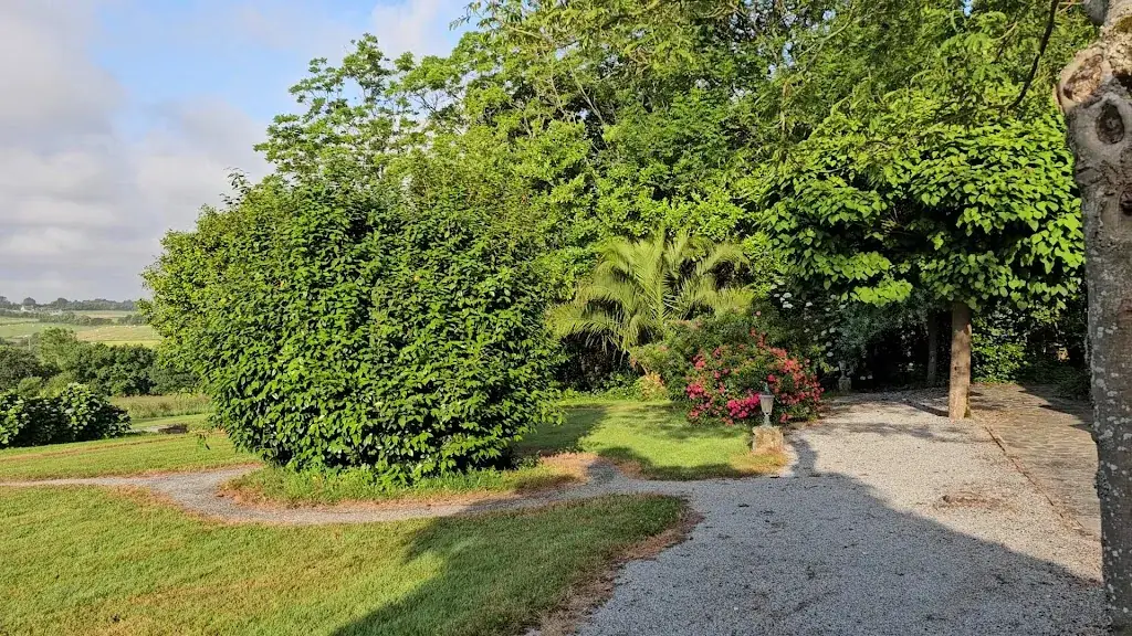 Manoir De Moëllien restaurant in Plonévez-Porzay