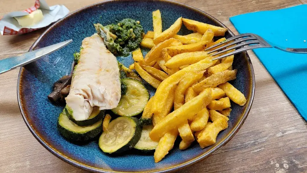 Guy COATEVAL_BORN TO BIGORNEAU_Plogoff_review