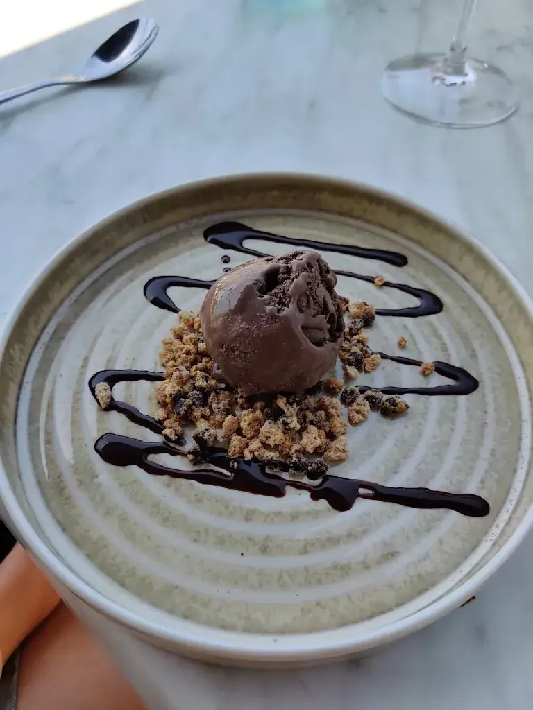 MaxCo_L' Armen_Plogoff_review