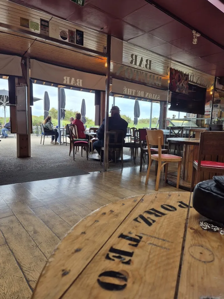 Sadek Zerarga_La saison des thés ... à la Pointe Du Raz_Plogoff_review