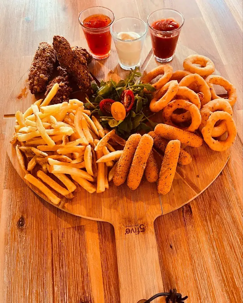 Ty Forn_Plogoff_slider_image_2