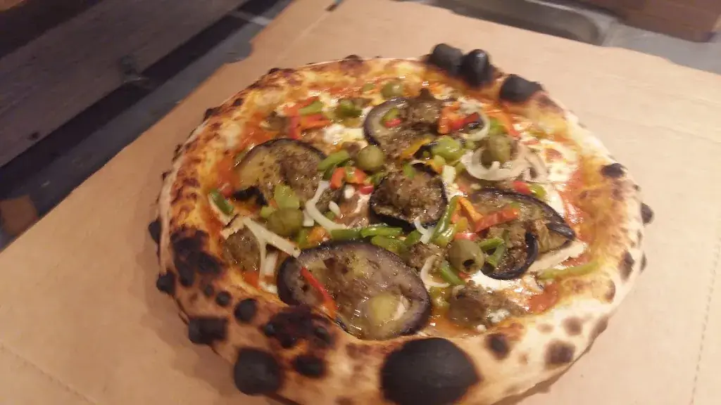 Menu_Pizzeria LA BELLEGARDIENNE_Valserhône_immagine_9