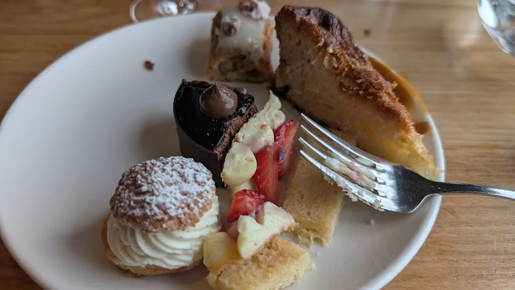 Marc Le Gall_Le Comptoir de La Butte_Plouider_review