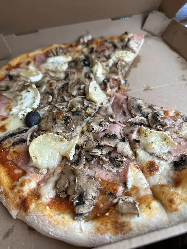 Fiona Fsh-Lvllt_Les pizzas d'Isa_Plouider_Bewertung