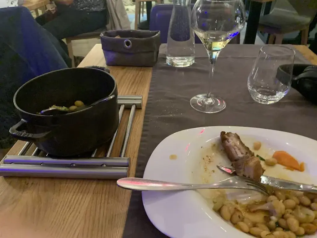 Quentin B_L ’Air Du Temps restaurant, cave à vin , patio urbain_Saint-Brieuc_review