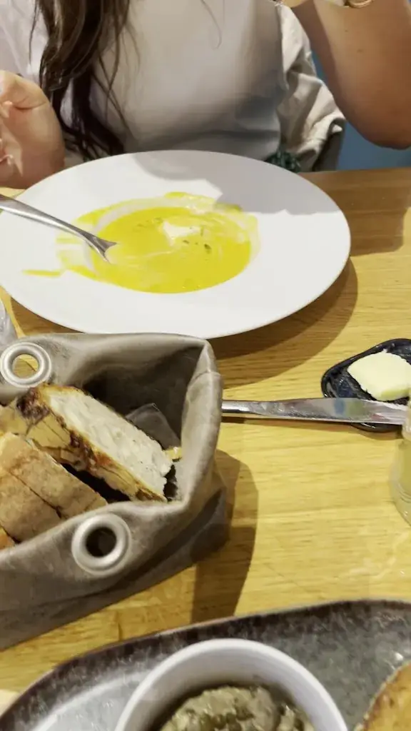 L ’Air Du Temps restaurant, cave à vin , patio urbain_Saint-Brieuc_slider_image_2