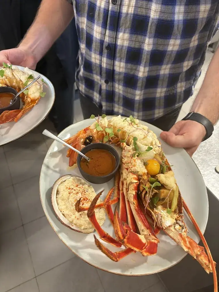 L ’Air Du Temps restaurant, cave à vin , patio urbain_Saint-Brieuc_slider_image_3