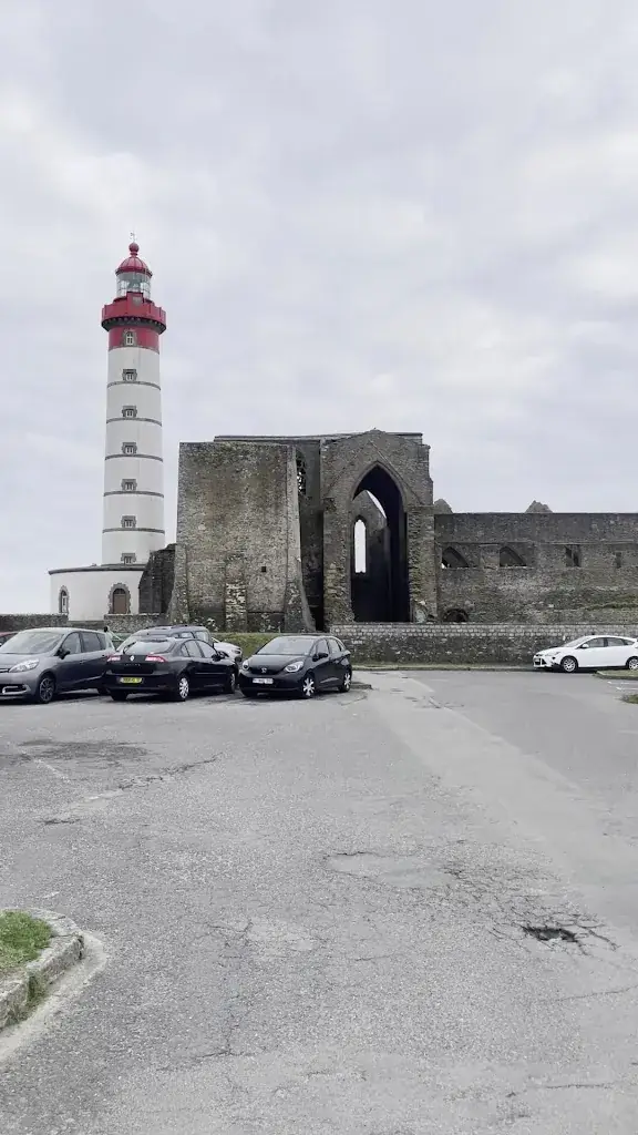 Valerie Roy_Bistrot 1954_Plougonvelin_review