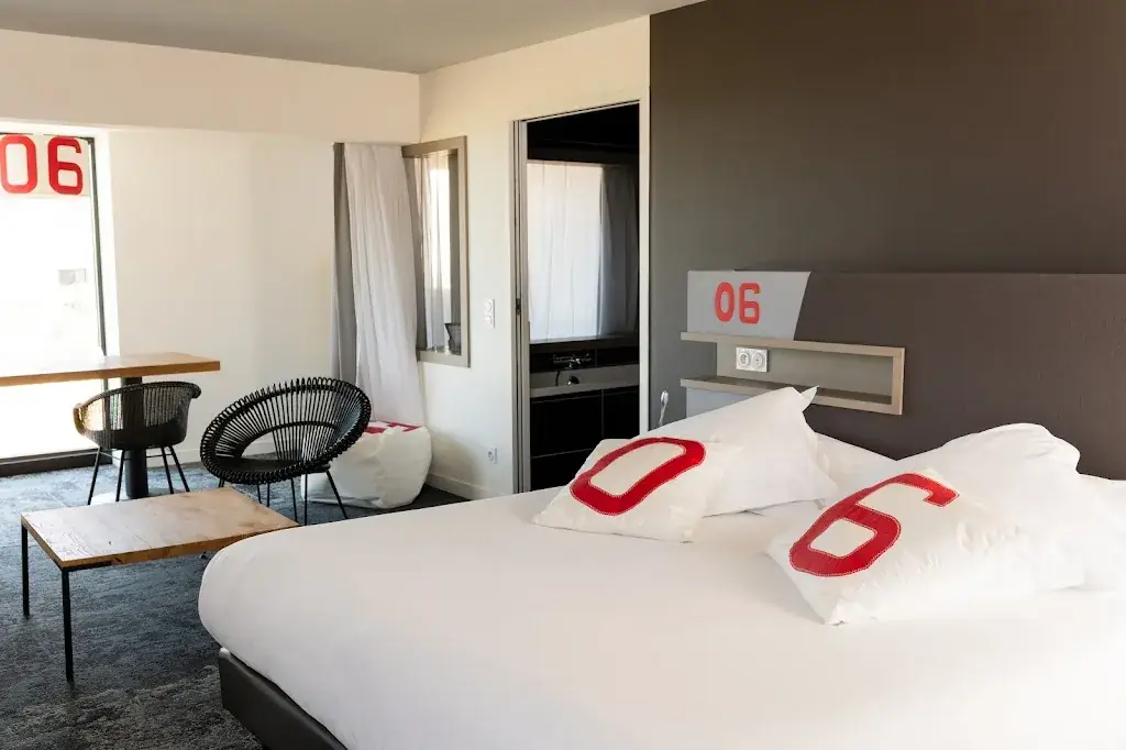 Hostellerie De la Pointe Saint Mathieu_Plougonvelin_slider_image_3