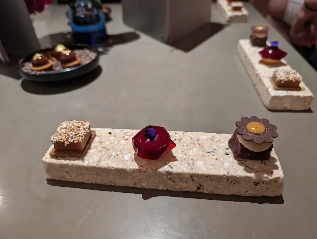 REMY NOBLET_Restaurant de la Pointe Saint Mathieu_Plougonvelin_review