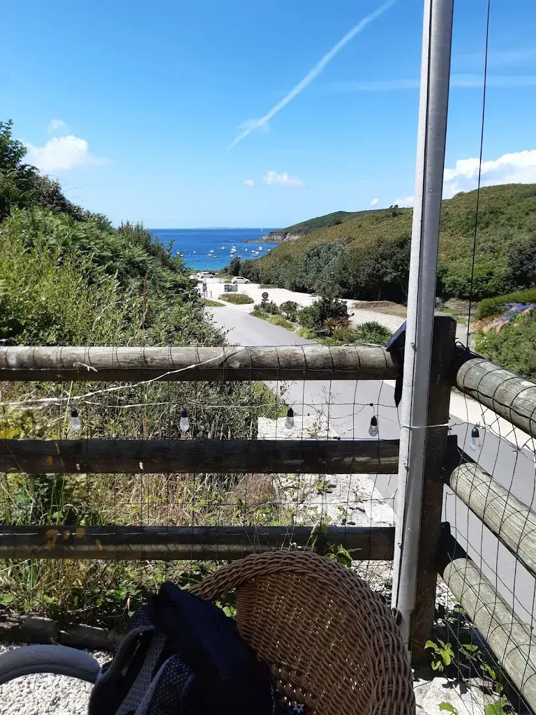 Bernard K_La Colo_Ploumoguer_review