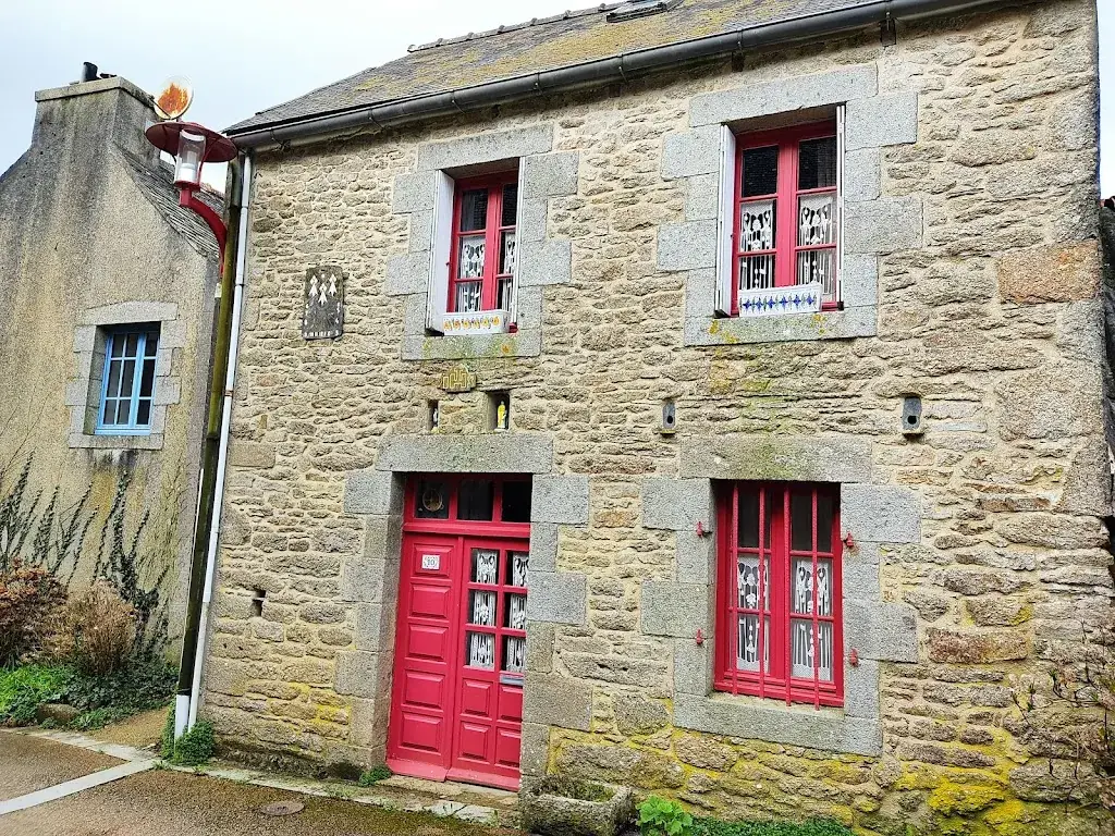 Hôtel Restaurant Roc H Tredudon restaurant in Plounéour-Ménez