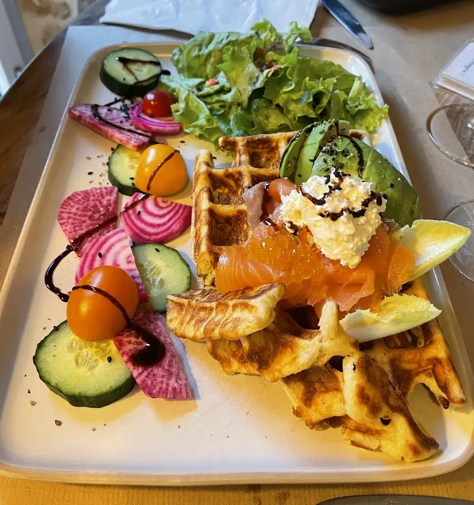 La maison bleue_Plougrescant_slider_image_3