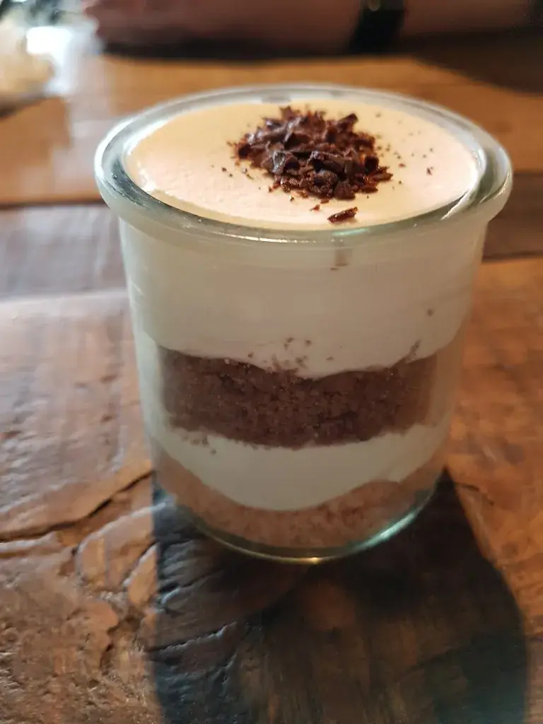 Kerrie Preshous_Ar Frogiz_Saint-Pol-de-Léon_review