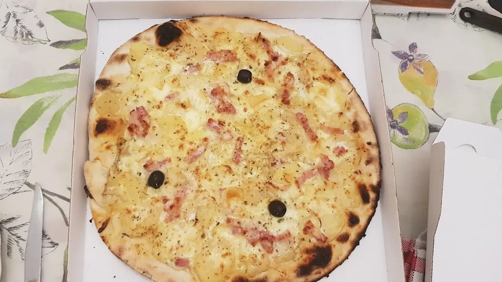 Nyko Laï_Pizzeria la terrasse_Thizy-les-Bourgs_review