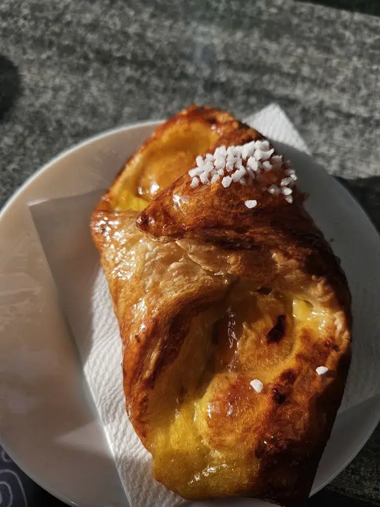 Sofia Pajer_Café du Kreisker_Saint-Pol-de-Léon_review