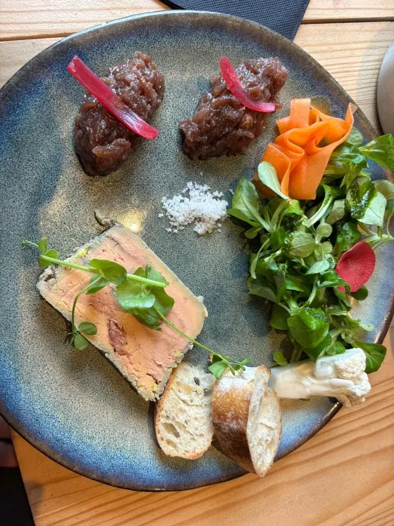 Gunther Oesker_Quai Ouest_Saint-Pol-de-Léon_review