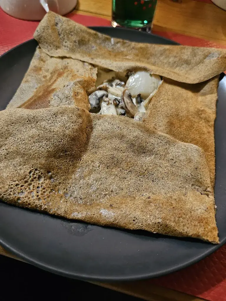 Céline Robillard_La Galetiere_Saint-Pol-de-Léon_review