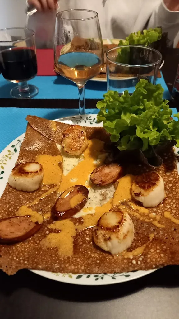 Sonia HEC H_Fromentine & Sarrazin_Ploumilliau_review