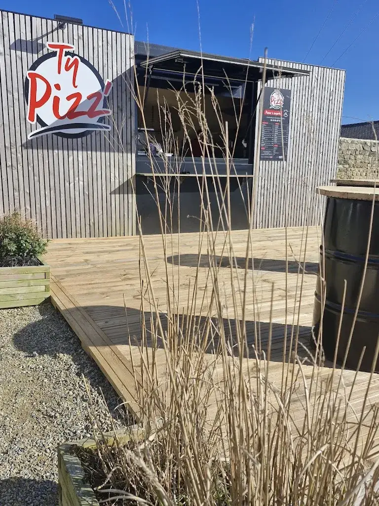 Pizzeria Ty Pizz'_Plounéventer_slider_image_3