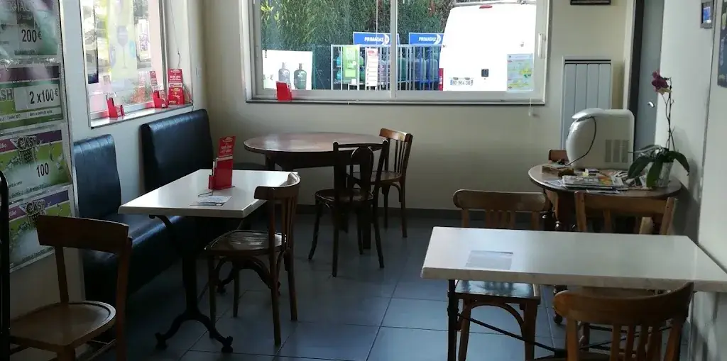 Café De La Croisée_Thizy-les-Bourgs_slider_image_1