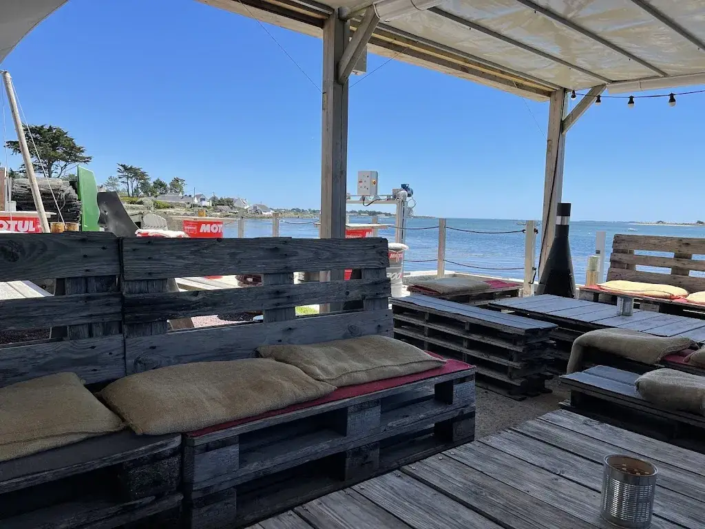 Saied Delagah_Autour du pô_Plouharnel_review