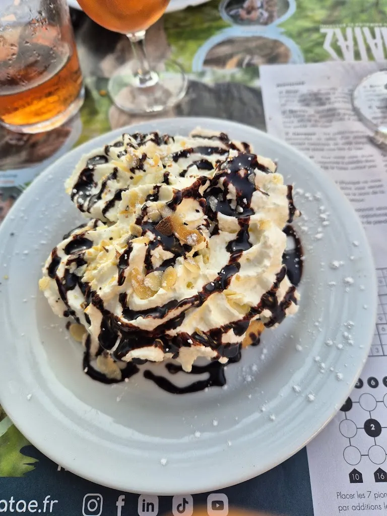 Karen Lowis_L' Estaminet_Carnac_review