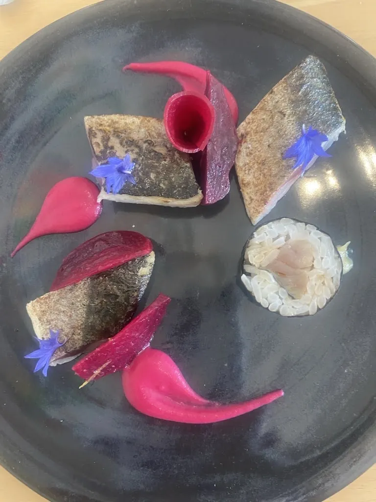 Walter H Groth_Itsasoa_Carnac_review