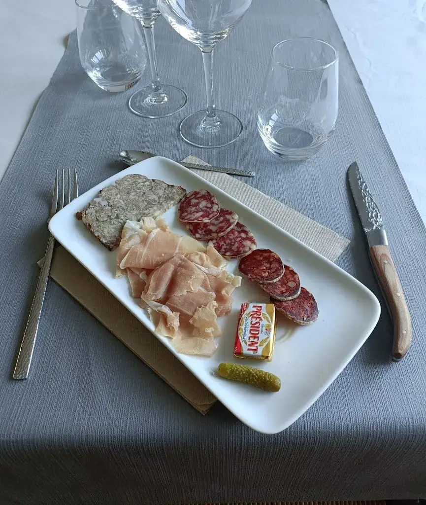 Menu_Contact Hôtel Restaurant Le Bois Sauvage_Saint-Agrève_image_2