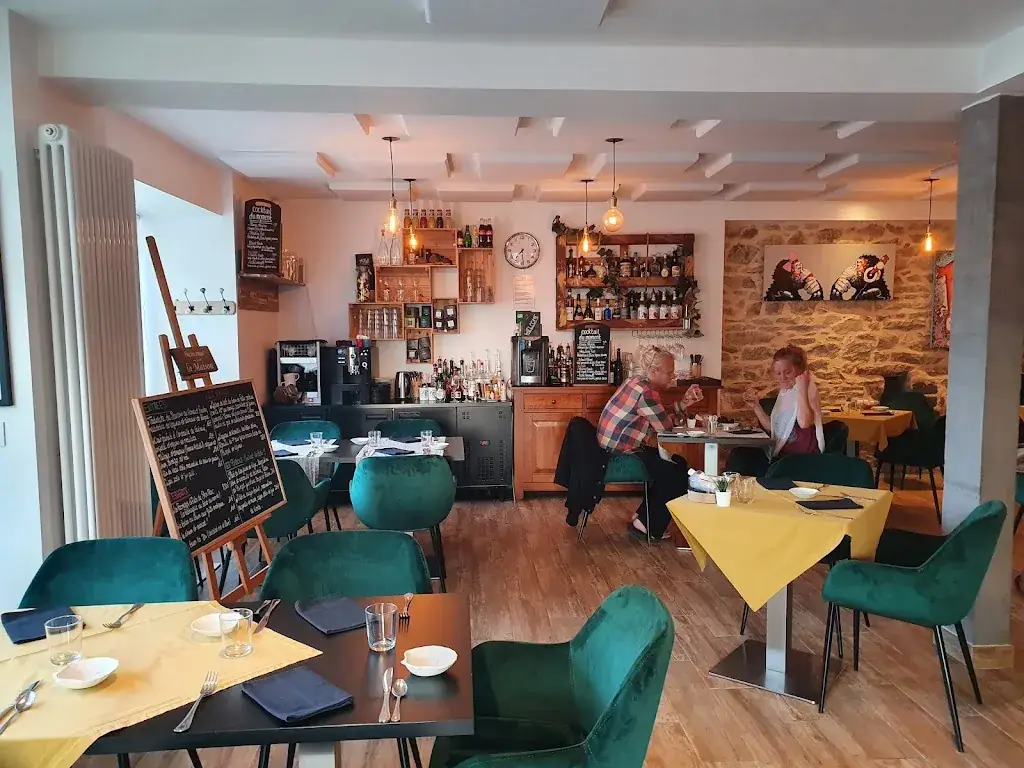 Przemyslaw Lasko_A La Maison_Plouguerneau_review